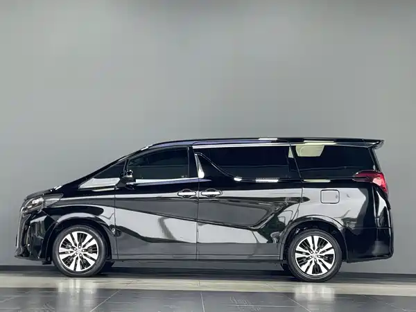 Toyota Alphard 2020