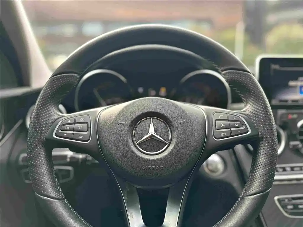 Mercedes-Benz C-Class 2018 — фото 15