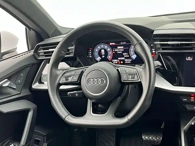 Audi A3 2022 — фото 23