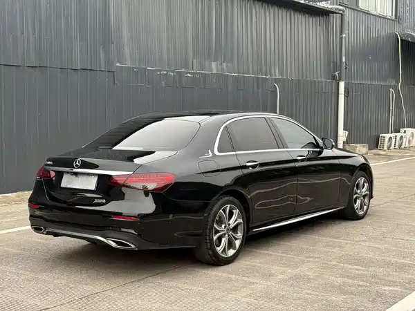 Mercedes-Benz E-Class 2021