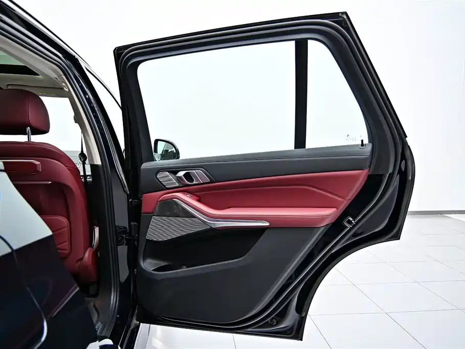 BMW X5 2025 — фото 22