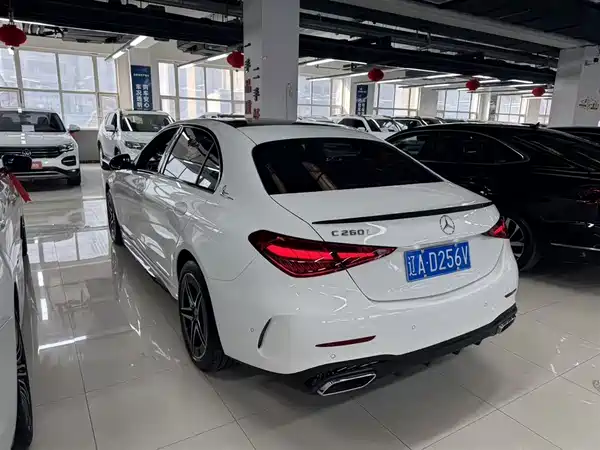 Mercedes-Benz C-Class 2023