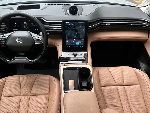 NIO ES8 2019
