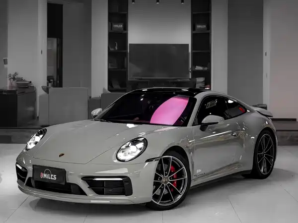 Porsche 911 2024