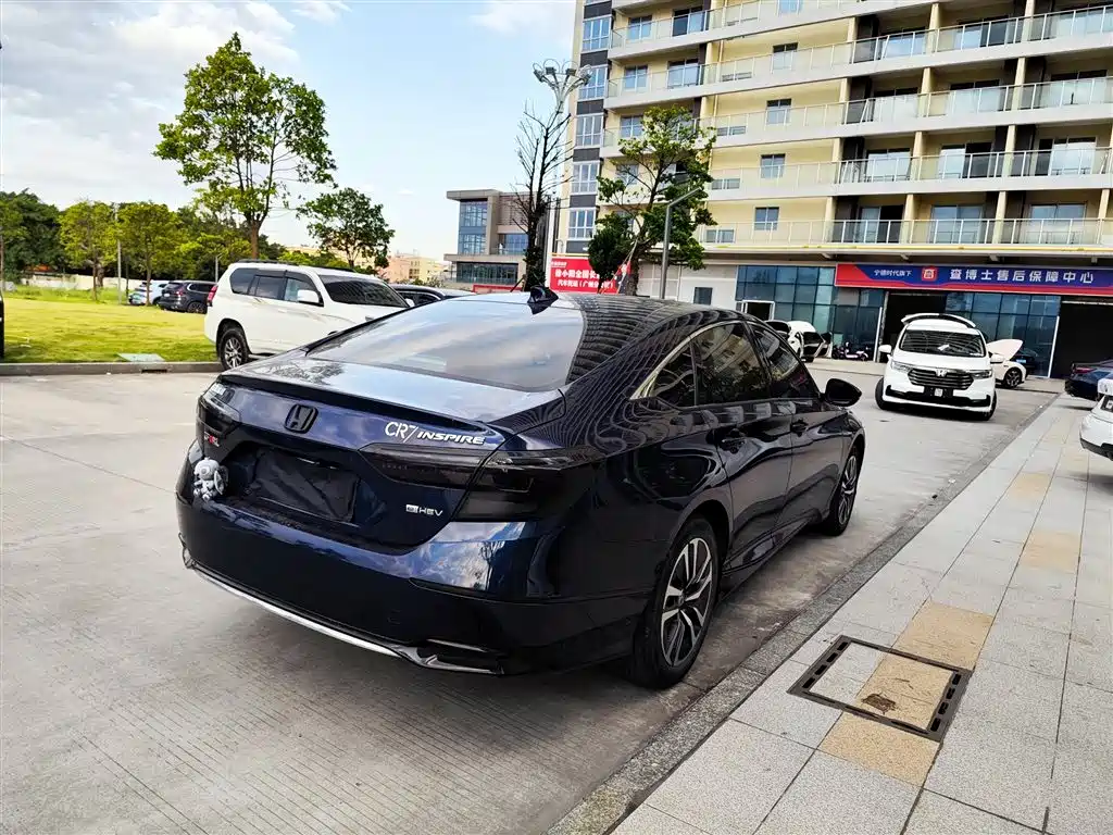 Honda Inspire 2022 — фото 9