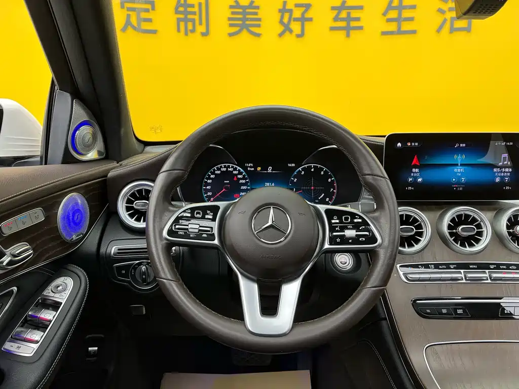 Mercedes-Benz GLC 2020 — фото 11
