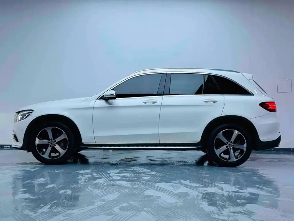 Mercedes-Benz GLC 2018 — фото 21