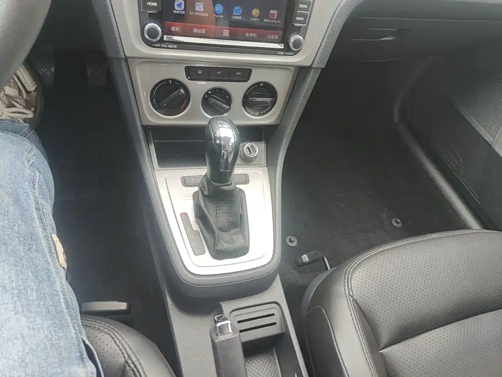 Volkswagen Gran Lavida 2015 — фото 14