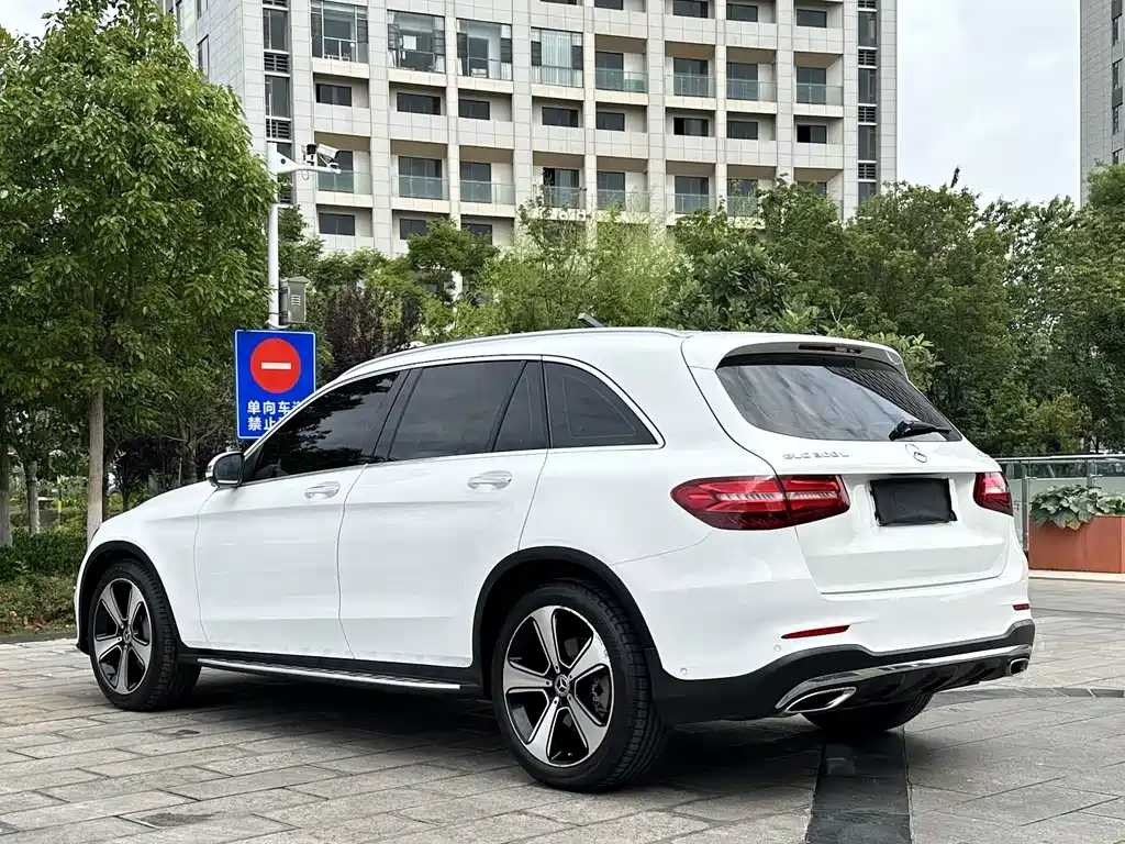 Mercedes-Benz GLC 2019 — фото 4