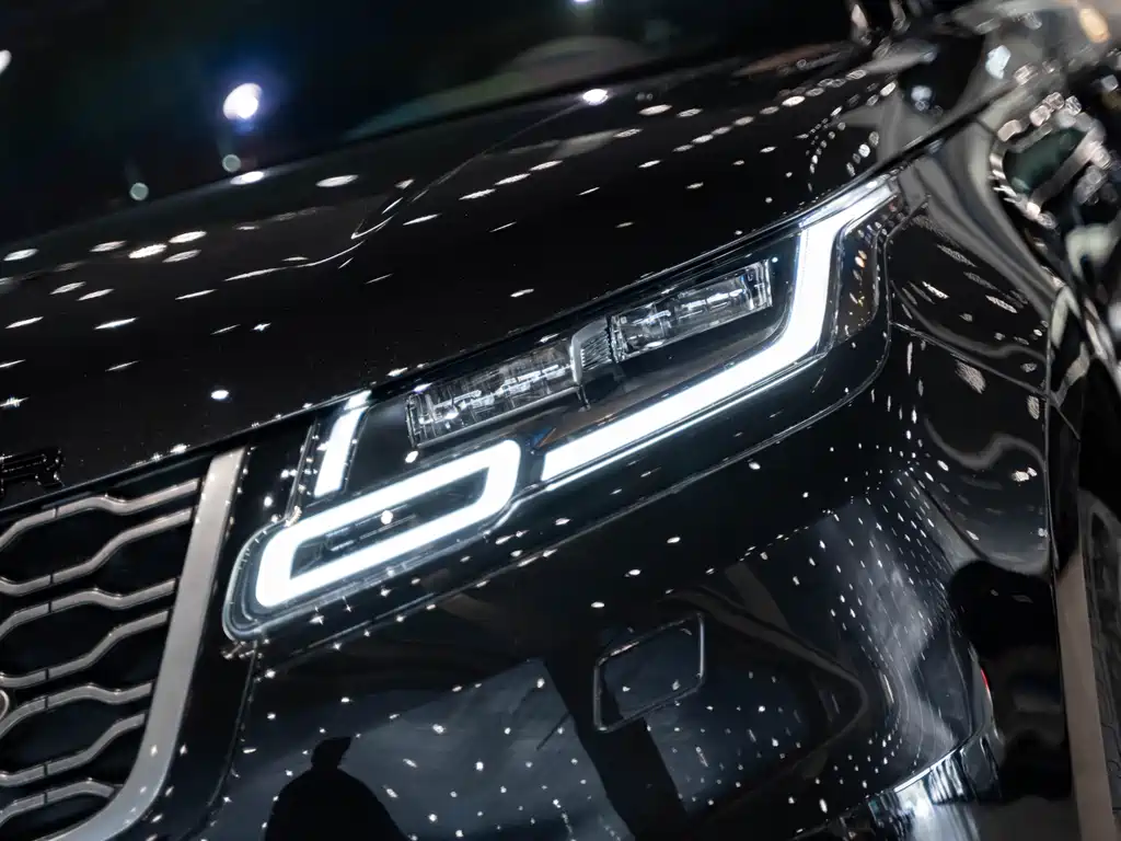 Land Rover Velar 2021 — фото 3