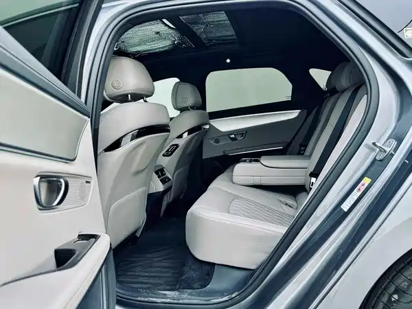 BYD Han 2024