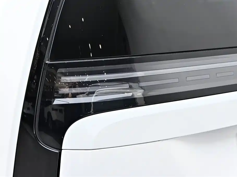 Li Auto Li MEGA 2024 — фото 10