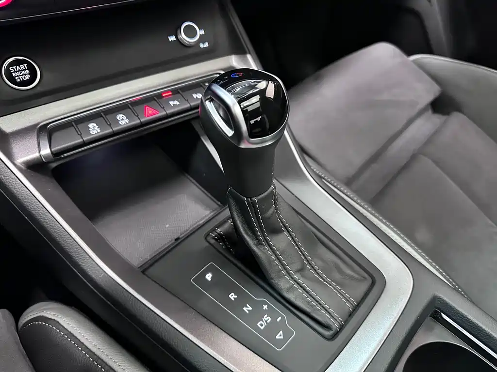 Audi Q3 2023 — фото 18