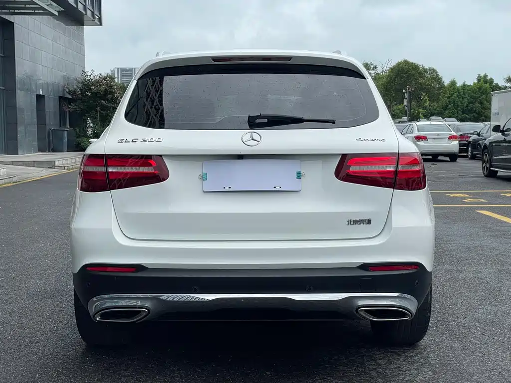 Mercedes-Benz GLC 2018 — фото 19