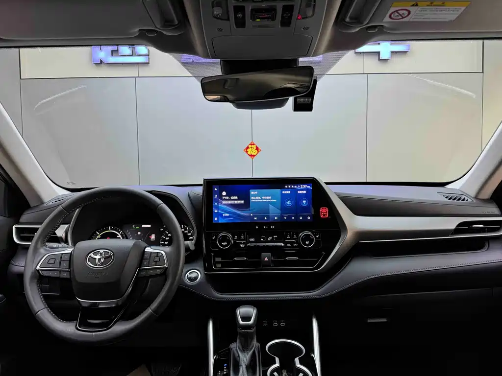 Toyota Highlander 2024 — фото 15