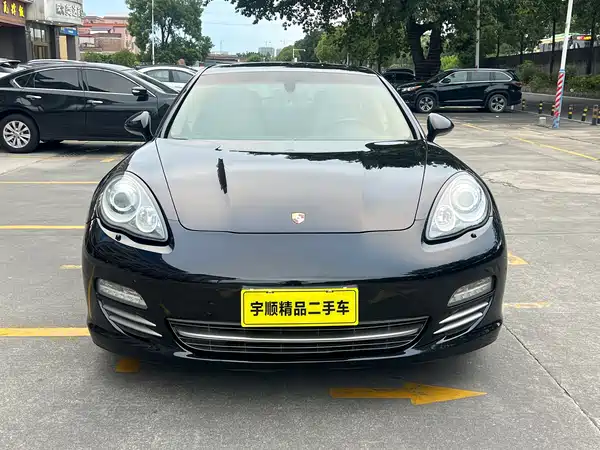 Porsche Panamera 2013