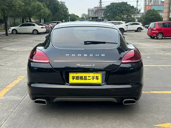 Porsche Panamera 2013