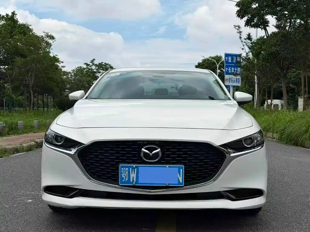 Mazda 3 Angkesela 2025