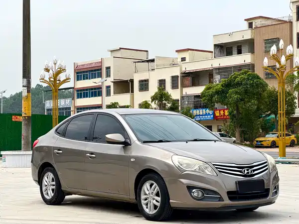 Hyundai Yuedong 2011