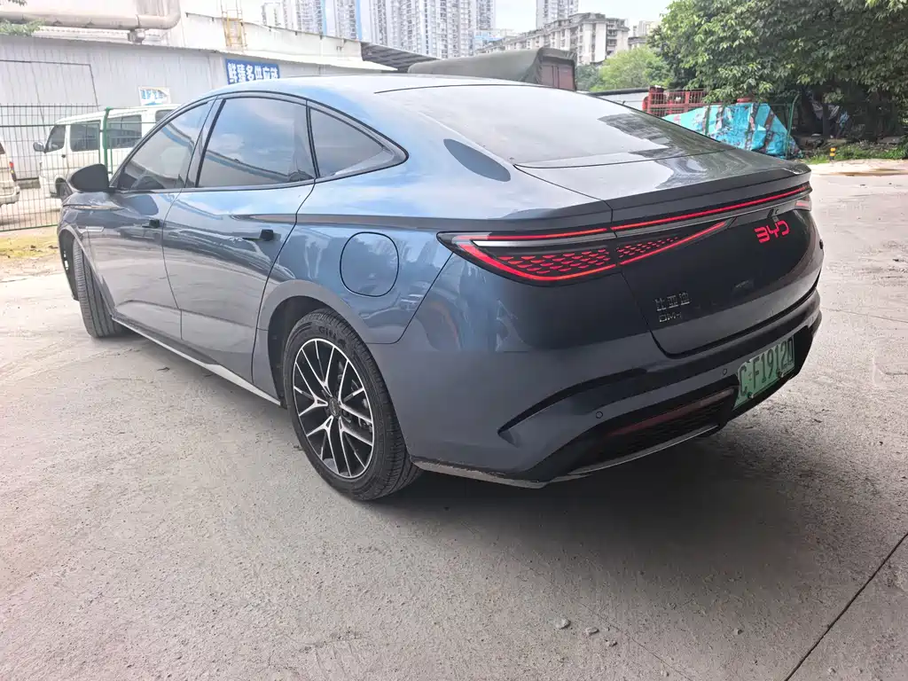 BYD Seal 07 DM-i 2024 — фото 8