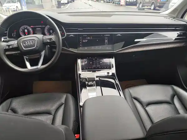 Audi Q7 2023