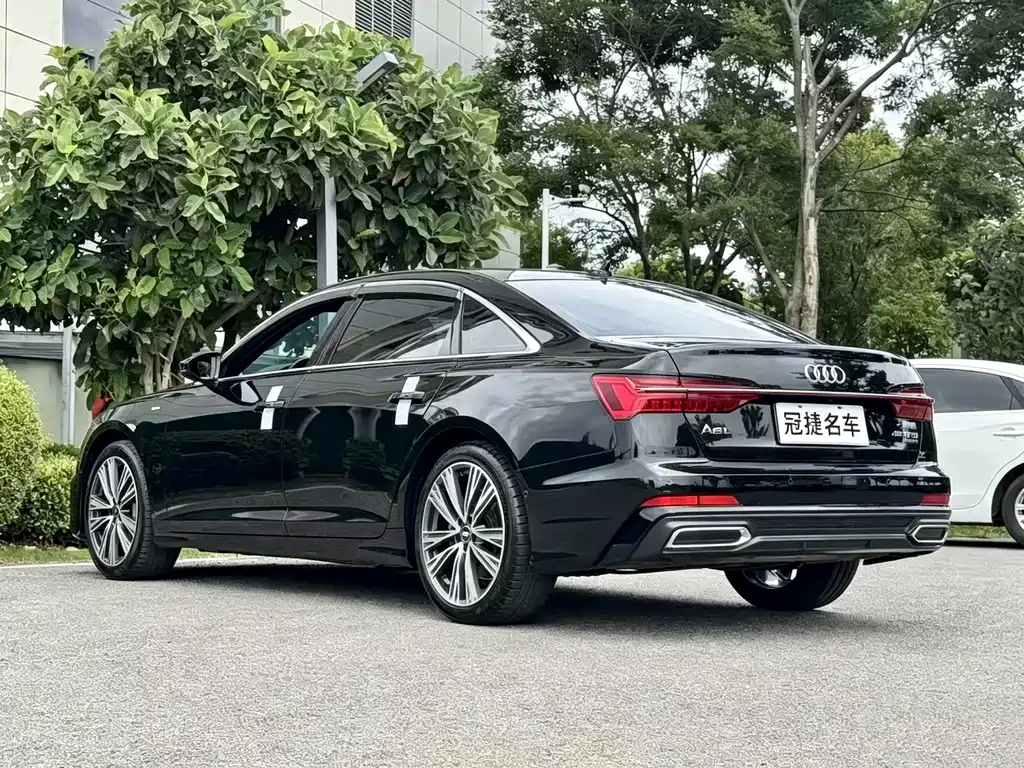 Audi A6L 2022 — фото 9