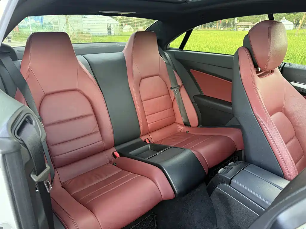 Mercedes-Benz E-Class 2013 — фото 12