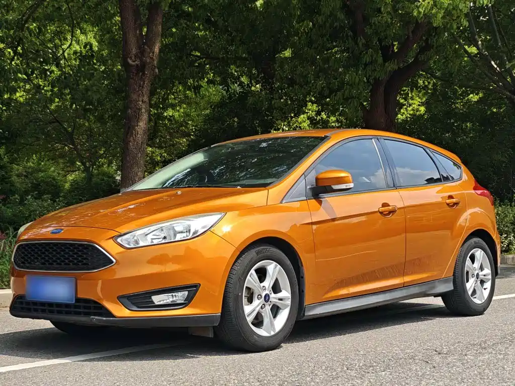 Ford Focus 2017 — фото 1