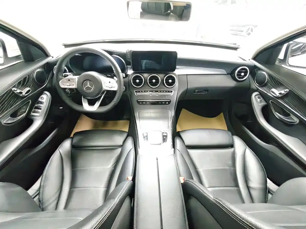 Mercedes-Benz C-Class 2020