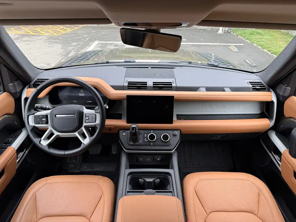 Land Rover Defender 2024 — фото 8