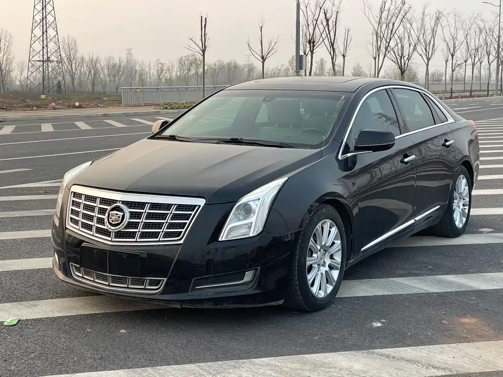 Cadillac XTS 2015 — фото 1