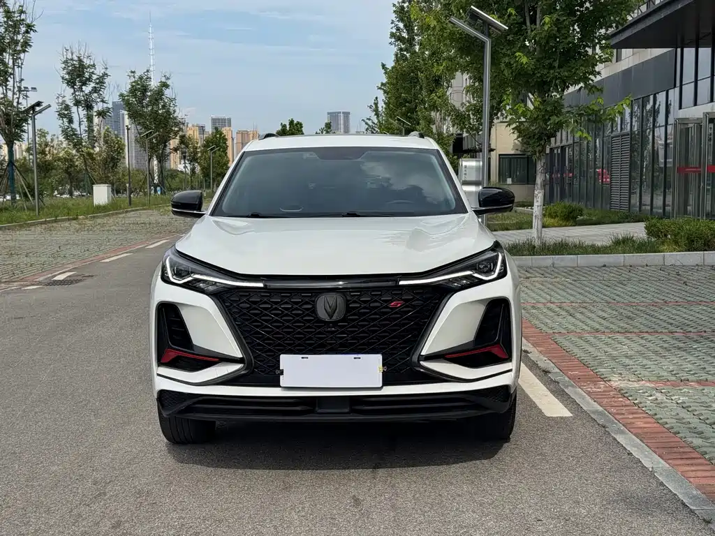 Changan CS75 PLUS 2022 — фото 2