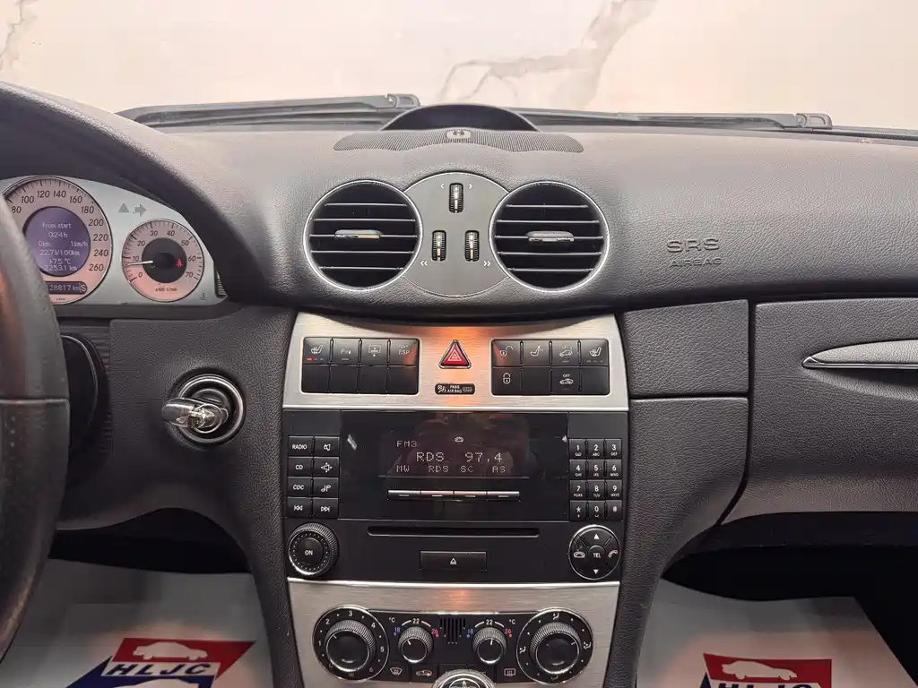 Mercedes-Benz CLK-Class 2010 — фото 14