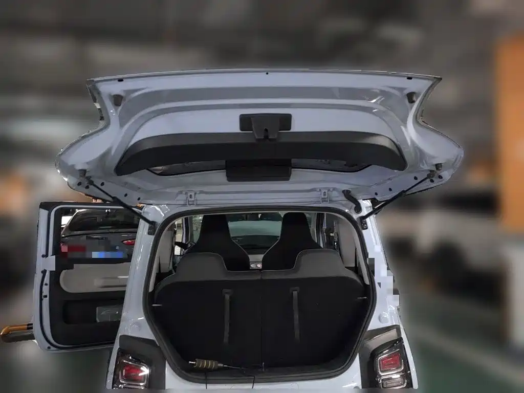 Wuling Air ev Clear Sky 2024 — фото 10