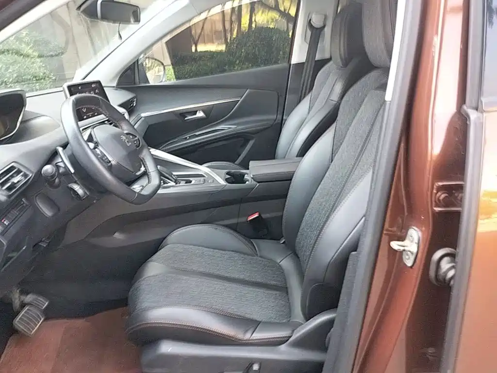 Peugeot 4008 2017 — фото 11