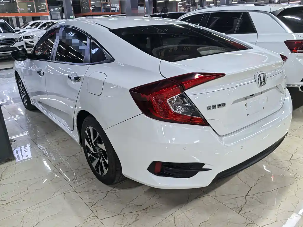 Honda Civic 2019 — фото 4