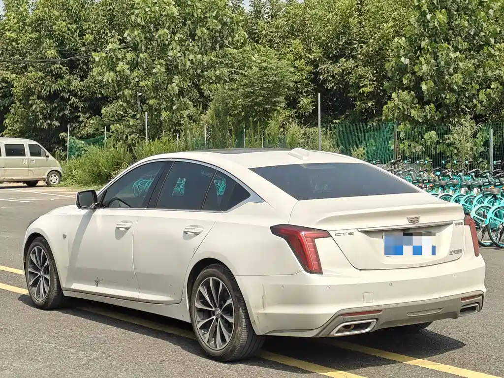 Cadillac CT5 2025 — фото 13