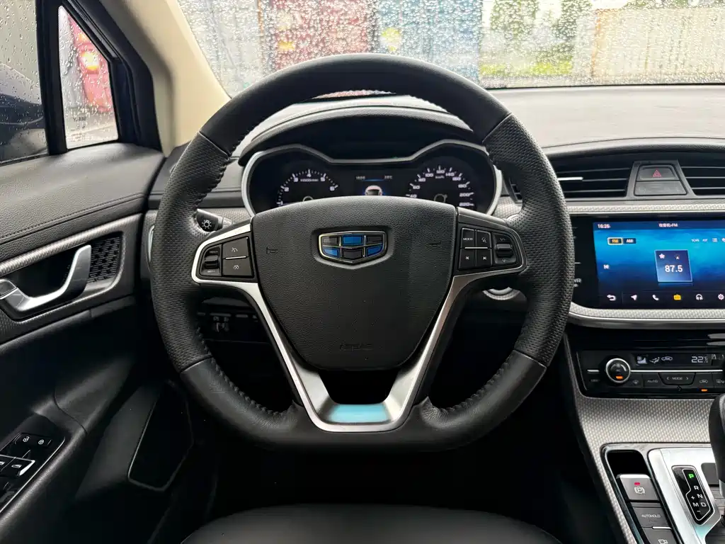 Geely Emgrand GS 2018 — фото 10