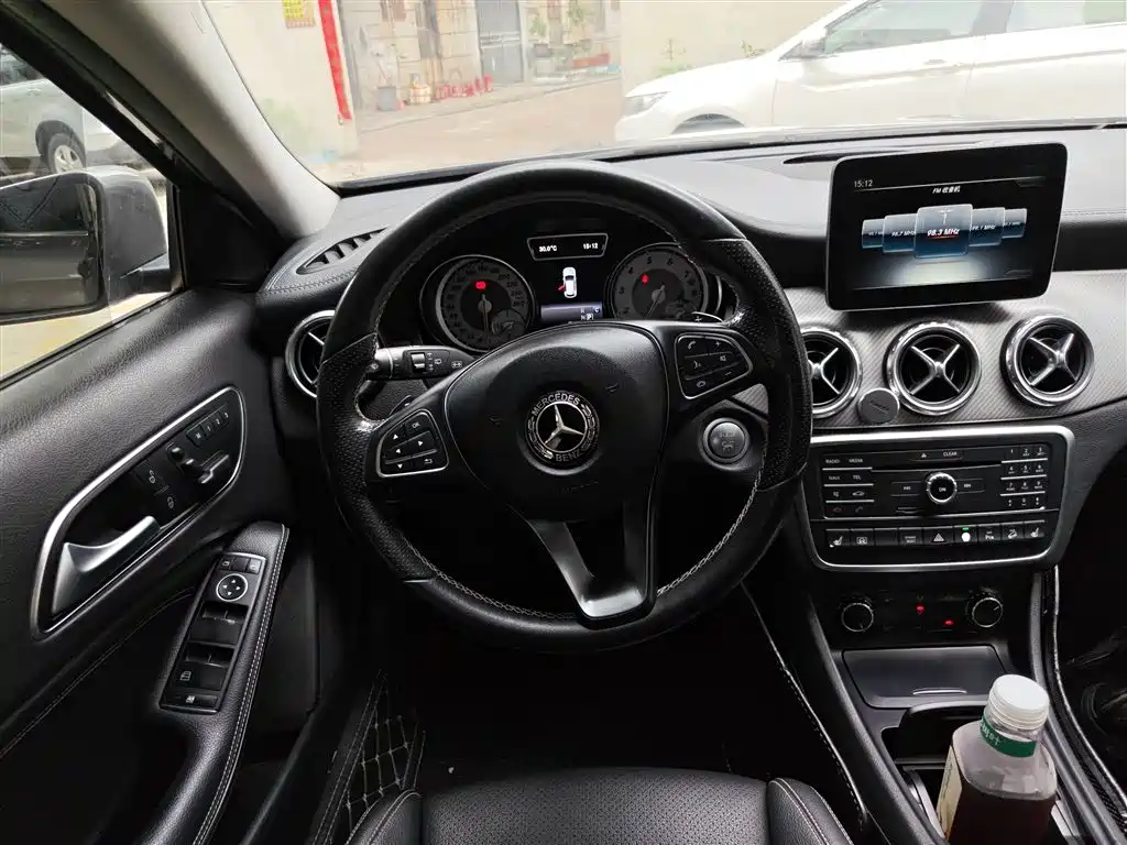 Mercedes-Benz GLA 2017 — фото 11