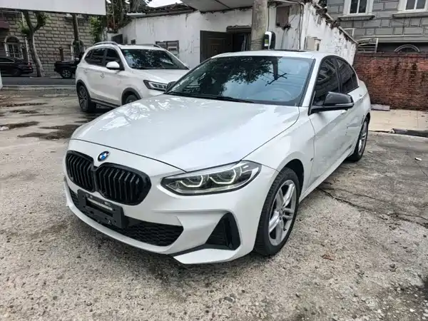 BMW 1 Series 2021