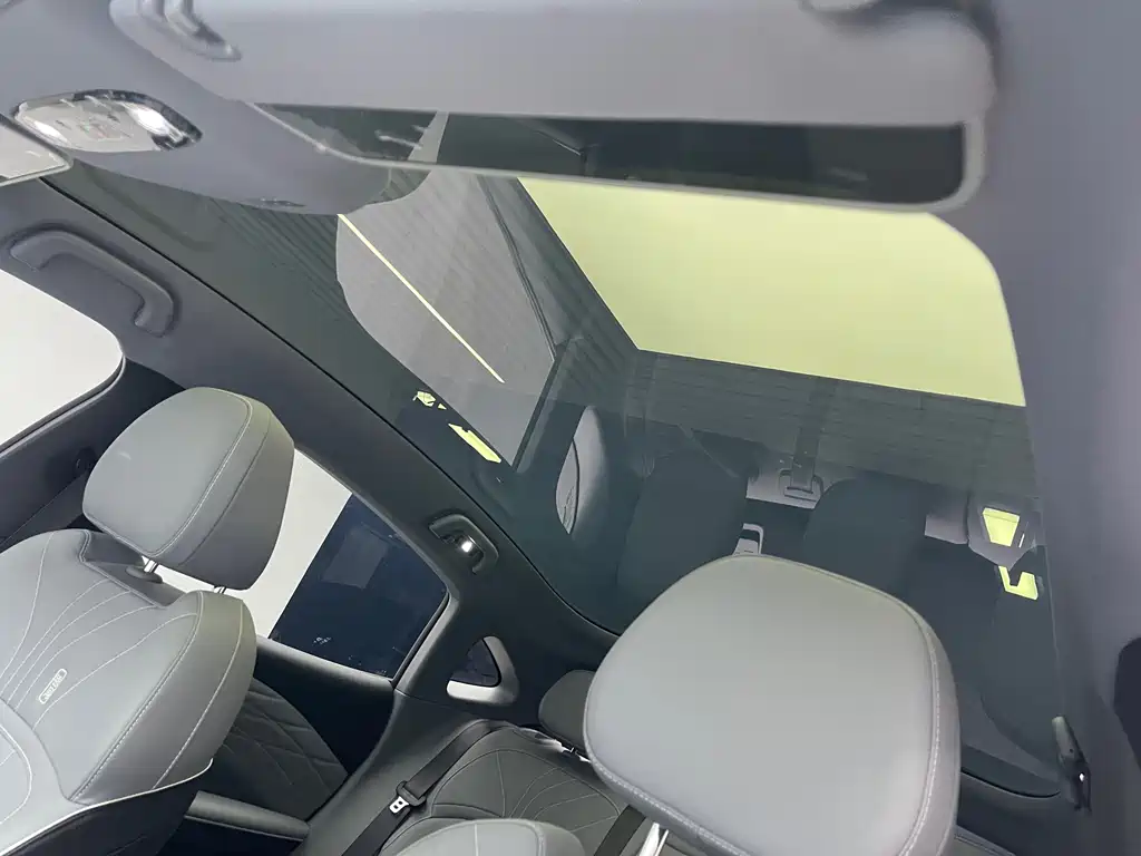 Geely Galaxy E8 2025 — фото 14