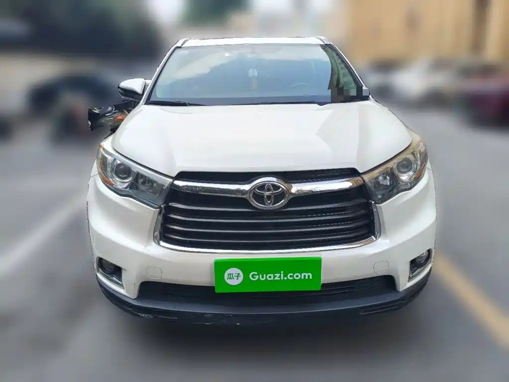 Toyota Highlander 2015 — фото 24