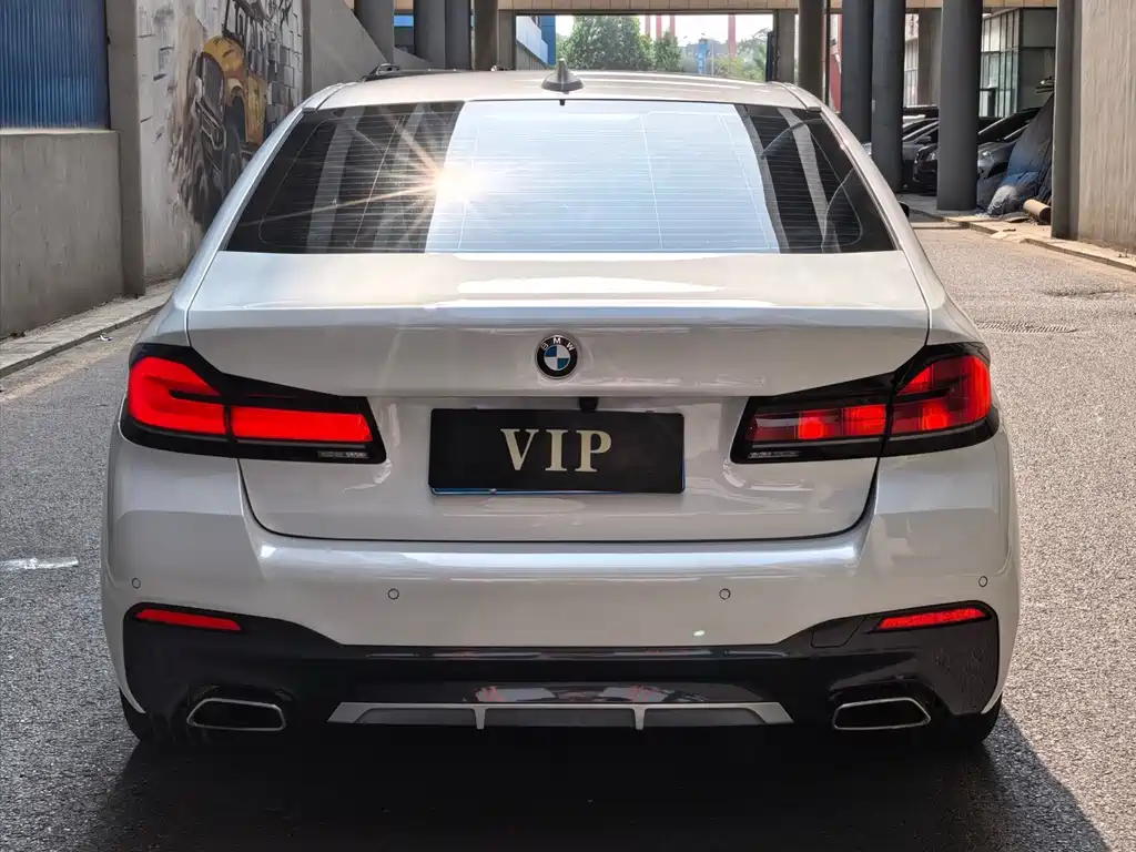 BMW 5 Series 2023
