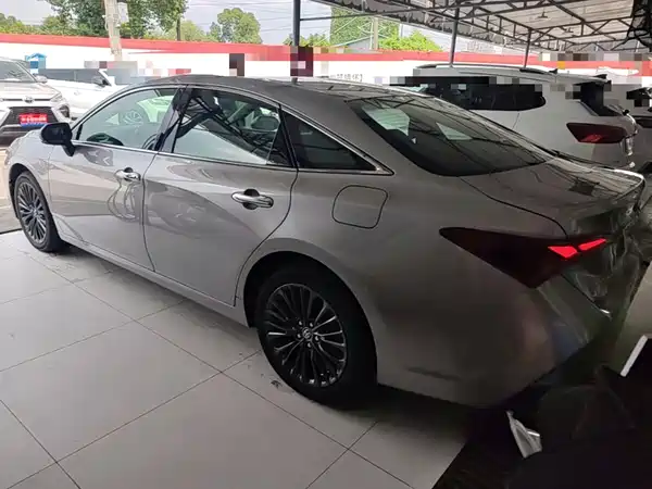 Toyota Avalon 2021