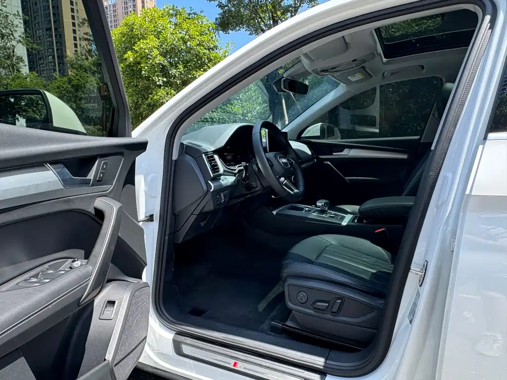Audi Q5L 2021