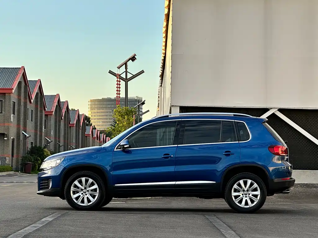 Volkswagen Tiguan 2014 — фото 3
