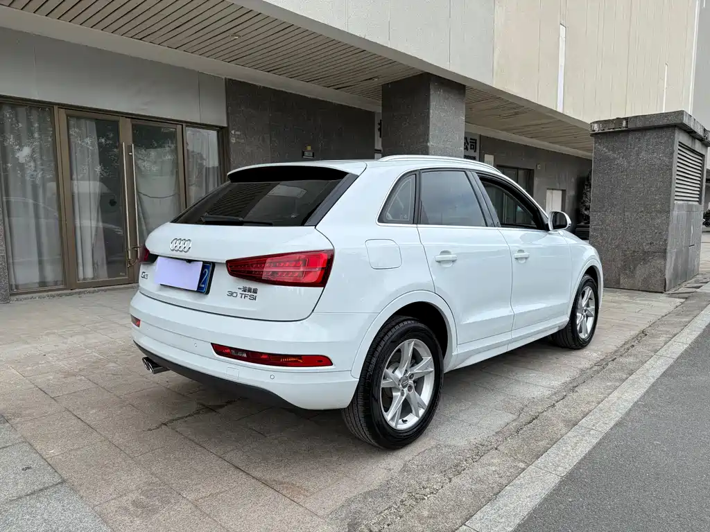 Audi Q3 2018 — фото 6