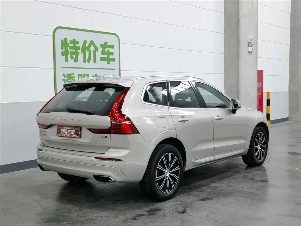 Volvo XC60 2018 — фото 2