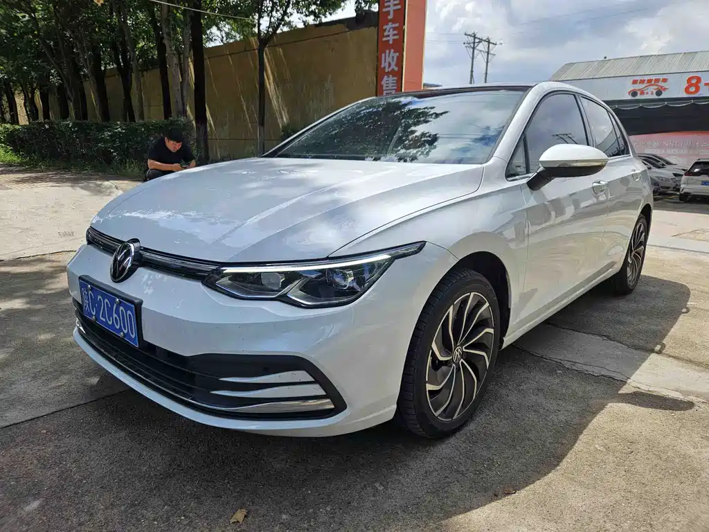 Volkswagen Golf 2022