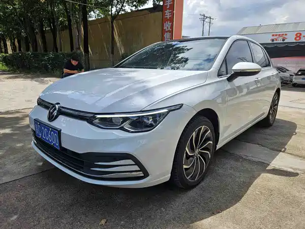 Volkswagen Golf 2022